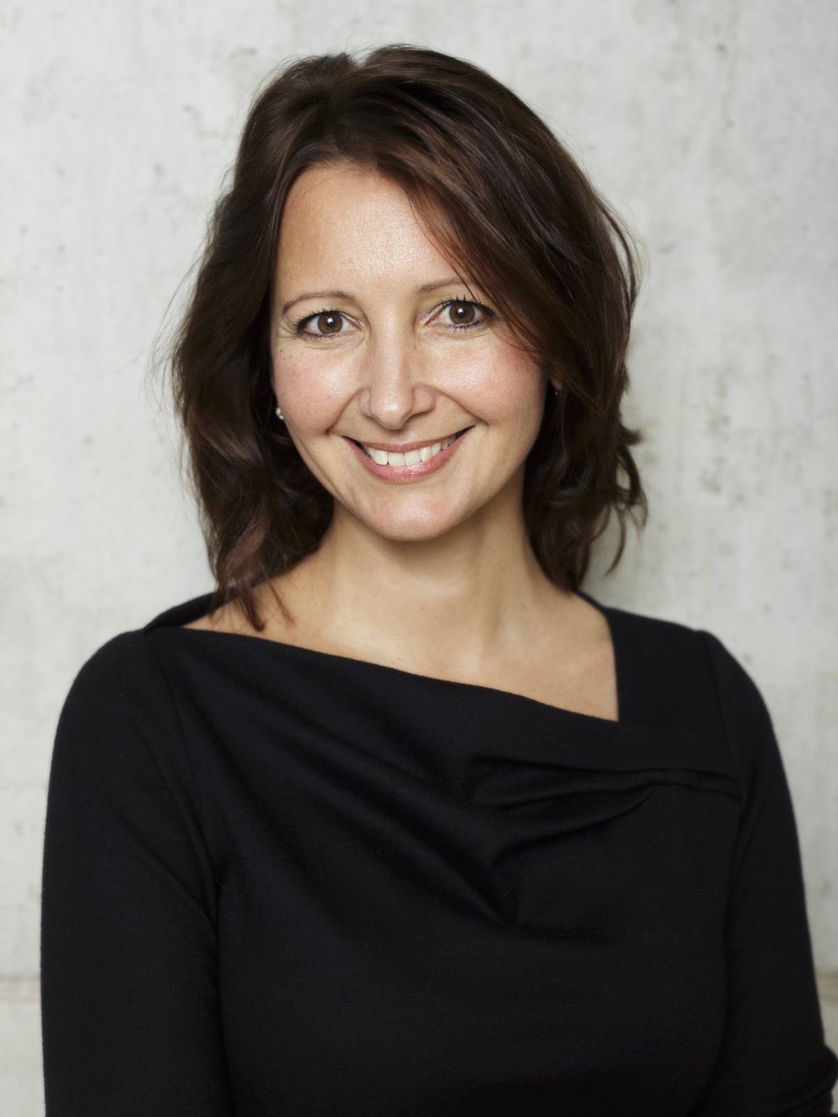 Denisa Kasová — Honorary Consul